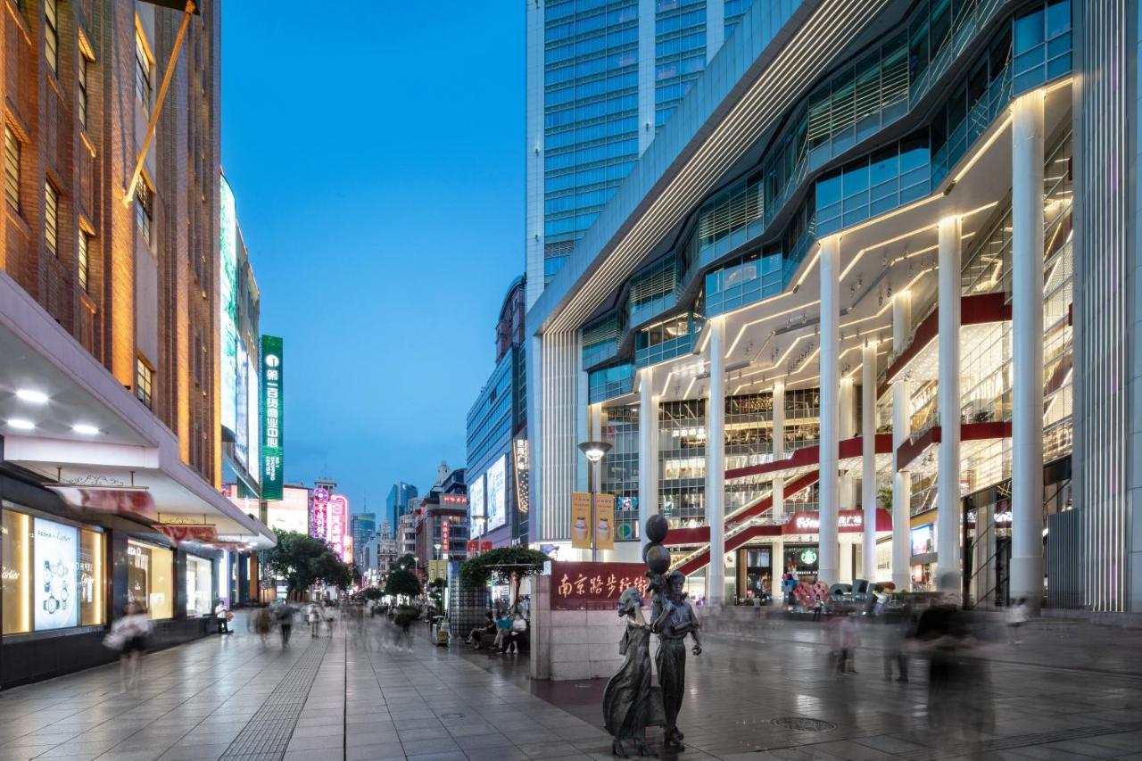 Crowne Plaza Shanghai Nanjing Road By Ihg Екстер'єр фото The shopping mall