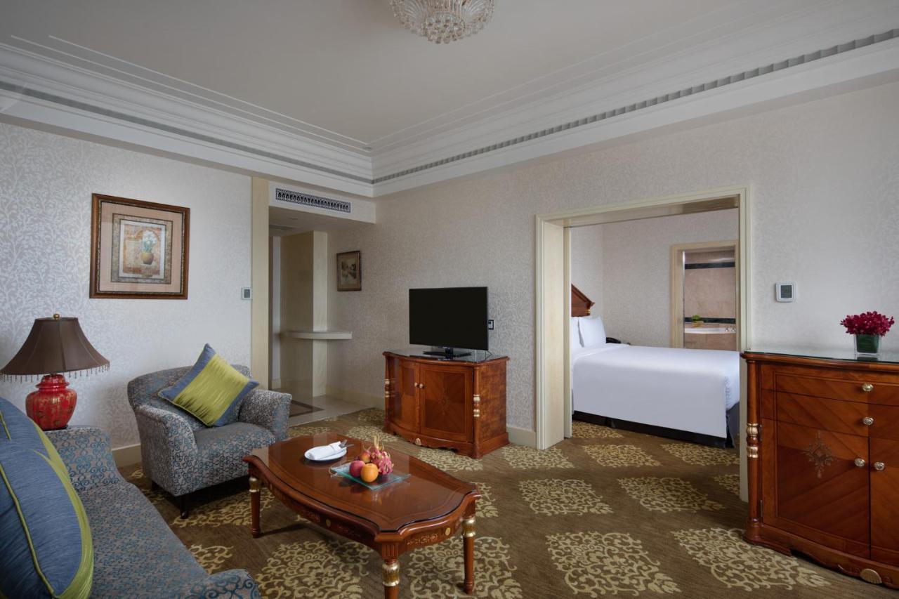 Crowne Plaza Shanghai Nanjing Road By Ihg Екстер'єр фото