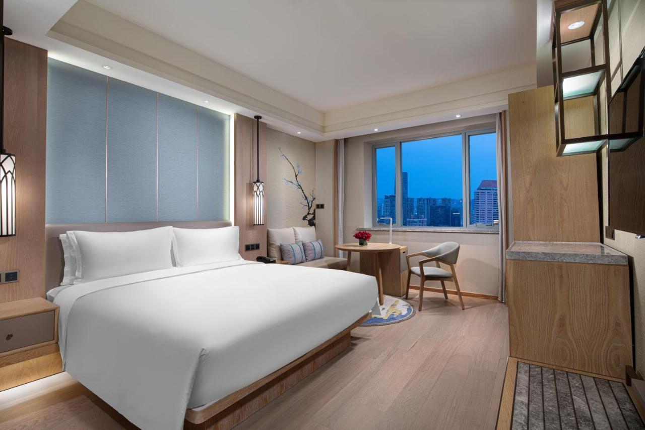 Crowne Plaza Shanghai Nanjing Road By Ihg Екстер'єр фото