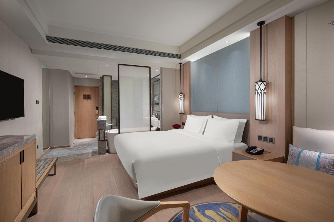 Crowne Plaza Shanghai Nanjing Road By Ihg Екстер'єр фото Deluxe Room