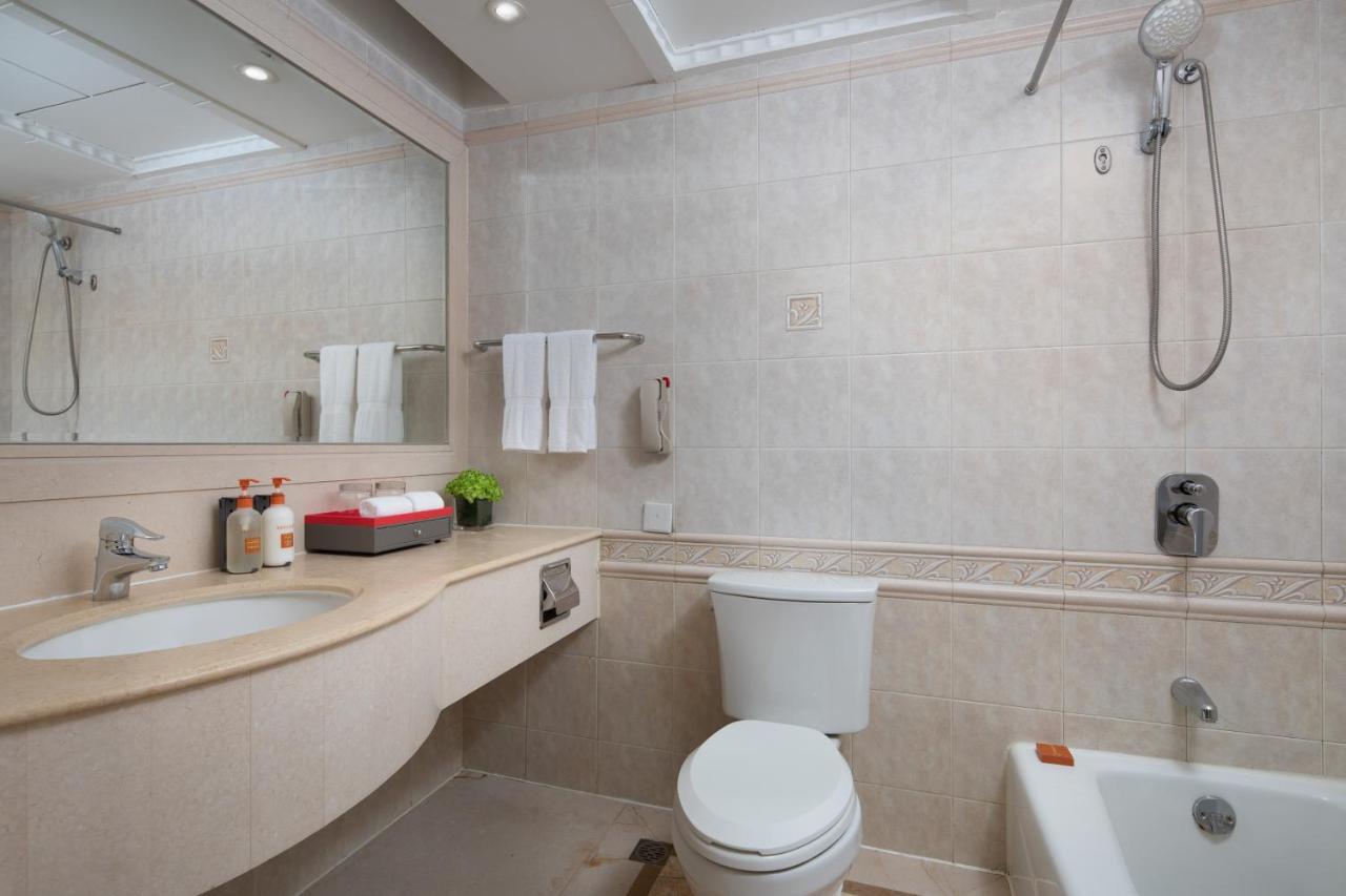 Crowne Plaza Shanghai Nanjing Road By Ihg Екстер'єр фото Bathroom